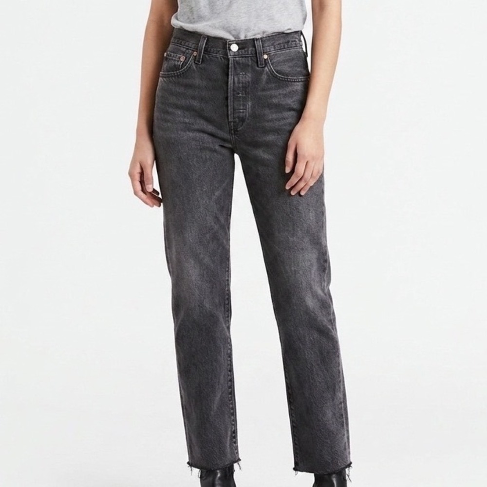 Levis‎ 501 Original High Rise Straight Leg Jeans Faded Black Raw Hem Women 25/26